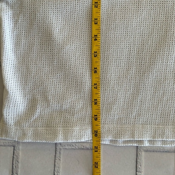 Pink Victoria’s Secret pullover eyelet hoodie Size Large - Picture 4 of 8